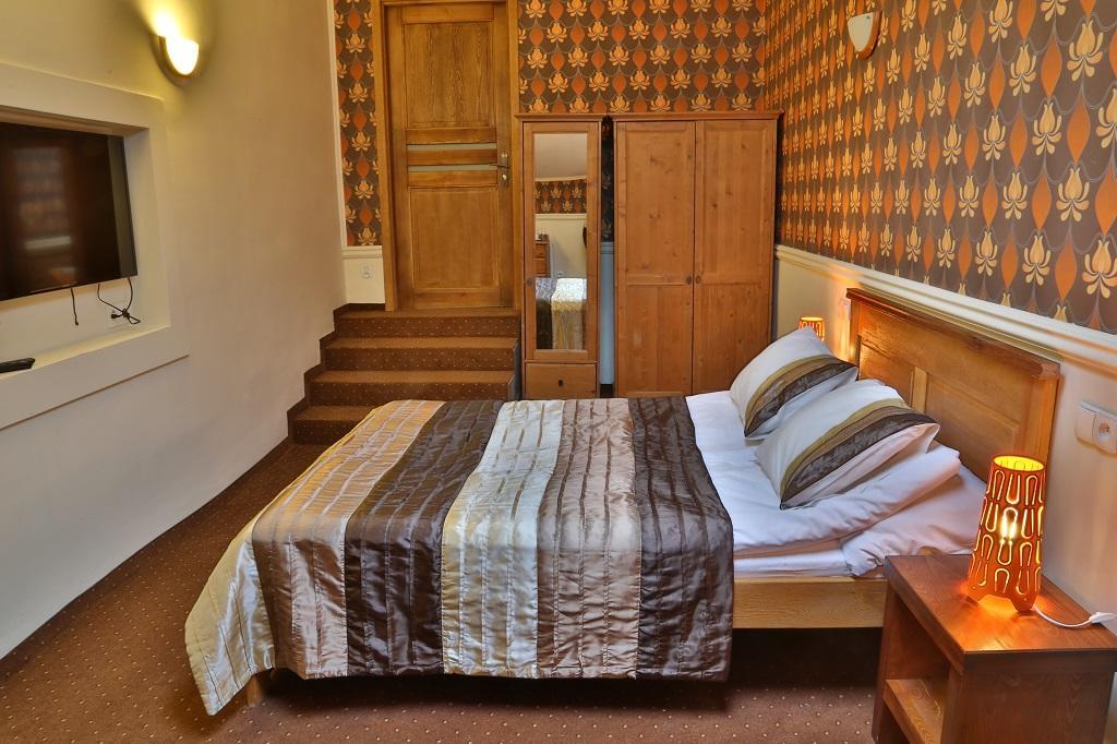 Pod Wzgorzem Bed & Breakfast Frombork Rum bild